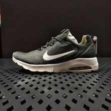 耐克（NIKE）跑步鞋916771-300 