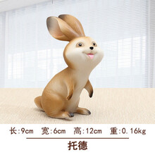 歐式典雅，精美創(chuàng)意擺件裝點(diǎn)客廳