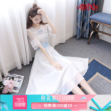 喇叭袖蕾絲裙，讓你變身浪漫女神