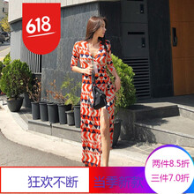 復(fù)古印花長(zhǎng)裙，女神的優(yōu)雅之選