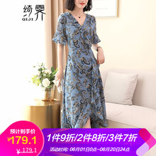 夏日將至，收腰連衣裙來助力