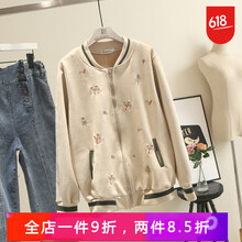 純色連衣裙，打造街頭潮男范