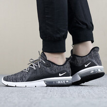 NIKE跑步鞋869633-006 42.5
