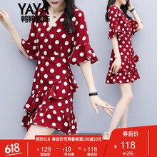 鴨鴨服飾（yaya）  口袋，立體剪裁 連衣裙
