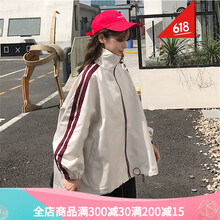 連帽牛仔外套，打造優(yōu)雅女神范