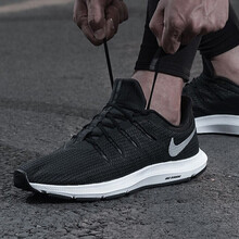耐克（NIKE）跑步鞋AA7403-001 QUEST男款 