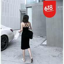純色吊帶裙，打造優(yōu)雅女神