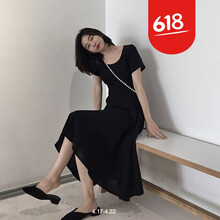 復古小黑裙，打造優(yōu)雅女神范