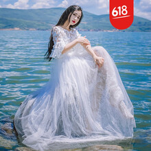 優(yōu)雅小心機(jī)，條紋連衣裙顯氣質(zhì)