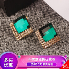 時尚耳飾，展現(xiàn)你的優(yōu)雅氣質(zhì)