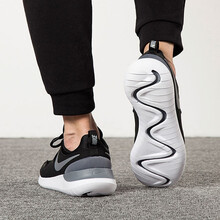 耐克（NIKE）跑步鞋AA2160-001/TESSEN 