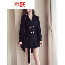純色蕾絲連衣裙，讓你優(yōu)雅度夏