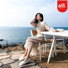 ʱ�е����䣬��������С��Ů