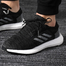 阿迪達(dá)斯（adidas）跑步鞋B37803 