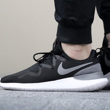 NIKE跑步鞋AA2160-001 39，40.5，40，42.5，41，42，43