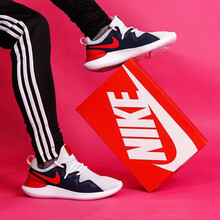 耐克（NIKE）跑步鞋AA2160-102 