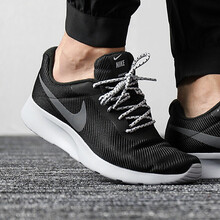 耐克（NIKE）跑步鞋AR1941-005加絨 