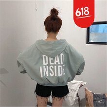 時(shí)尚牛仔外套，打造青春少女風(fēng)