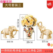 客廳單調(diào)，日式擺件營(yíng)造精致生活