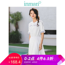 純色露肩連衣裙，打造優(yōu)雅女神