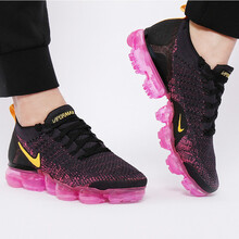 耐克（NIKE）跑步鞋942843-008網(wǎng)面玫紅黑 35.5