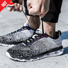 李寧（LI-NING）跑步鞋標(biāo)準(zhǔn)黑/標(biāo)準(zhǔn)白(全掌氣墊) 39
