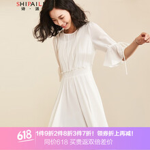 圓領(lǐng)連衣裙，打造浪漫小仙女