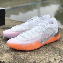 高幫籃球鞋，讓你愛(ài)上運動(dòng)