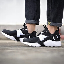 耐克（NIKE）跑步鞋AH6804-002 黑/白 華萊士 