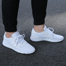 Adidas跑步鞋白色B74375 42