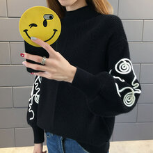 黑色粗毛衣