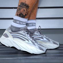 阿迪達(dá)斯（Adidas）跑步鞋EF2829 