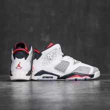 耐克（NIKE）籃球鞋384665-104（白橙手稿） 