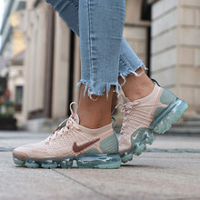 耐克（NIKE）跑步鞋942843-203 36.5