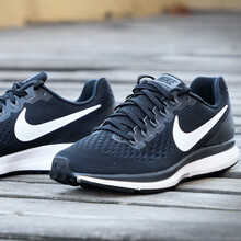 耐克（NIKE）跑步鞋880555-001/飛馬34 