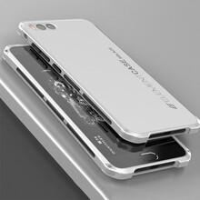 拒絕裸奔，手機殼保護你的雙眼