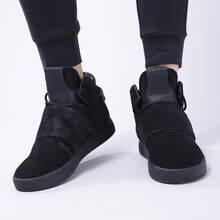 阿迪達斯（Adidas）板鞋BY3632 