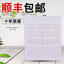 簡約收納架，讓衣物變得更整潔