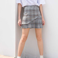 灰色牛仔短裙女
