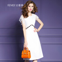 法曼麗（FEMLY） 純色 拼接，蕾絲 連衣裙