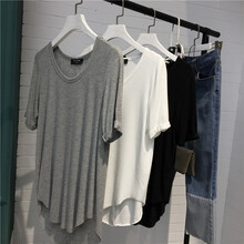 條紋連衣裙，打造街頭女神范