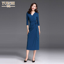 粵馳（YUECHI） 純色 開衩，褶皺 連衣裙