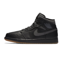 耐克（NIKE）籃球鞋AA3992-002 黑生膠 42