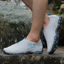 公馬（GONG MA）男士男款淺灰 42