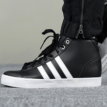 adidas女式籃球鞋