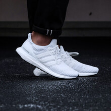 阿迪達斯（Adidas）跑步鞋18新款UB4.0純白BB6168 41