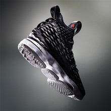 耐克（NIKE）籃球鞋897649-002 首發(fā)黑銀 
