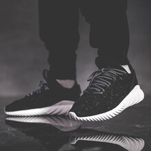 阿迪達(dá)斯（Adidas）跑步鞋CQ0940 