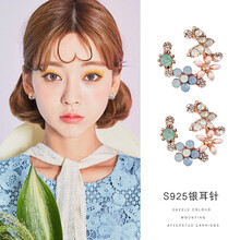 新款花朵耳環(huán)