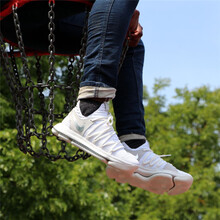 舒適籃球鞋，讓你的腳踝暢快淋漓